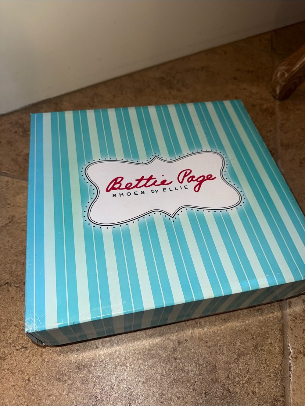 BETTIE PAGE PINUP SHOES